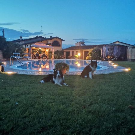 B&B Il Martin Pescatore Bagnolo San Vito Bagian luar foto