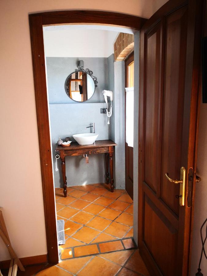 B&B Il Martin Pescatore Bagnolo San Vito Bagian luar foto