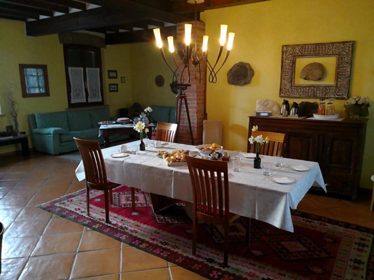 B&B Il Martin Pescatore Bagnolo San Vito Bagian luar foto